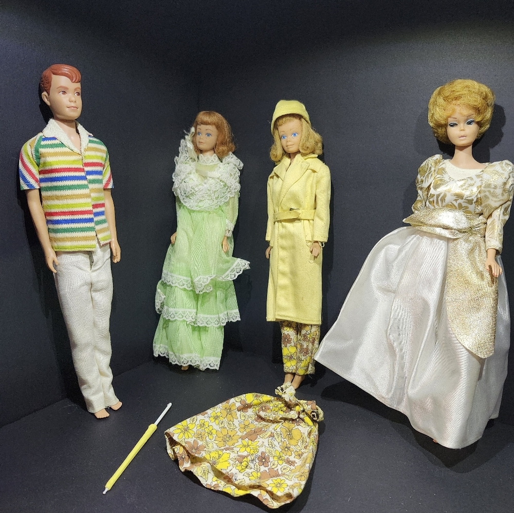 Three Vintage Midge Dolls And Allen Doll - Picture 7 of 7